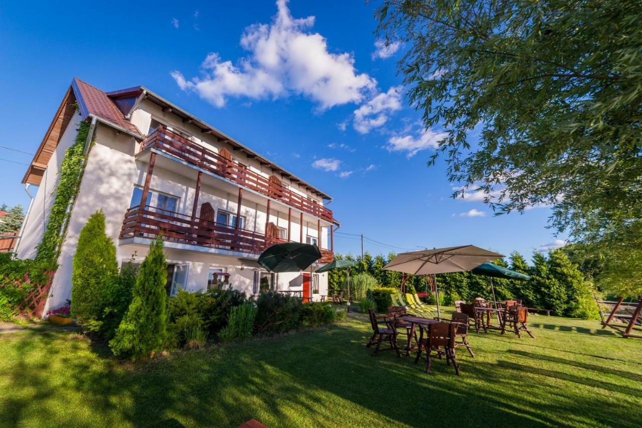 Apartamenty I Pokoje Seeblick Mikołajki Exterior foto